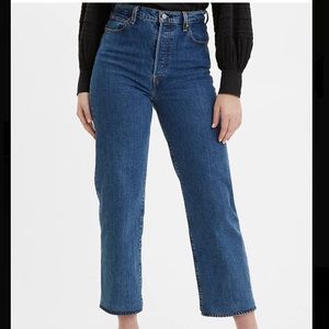 Levi’s Ribcage Straight Jeans